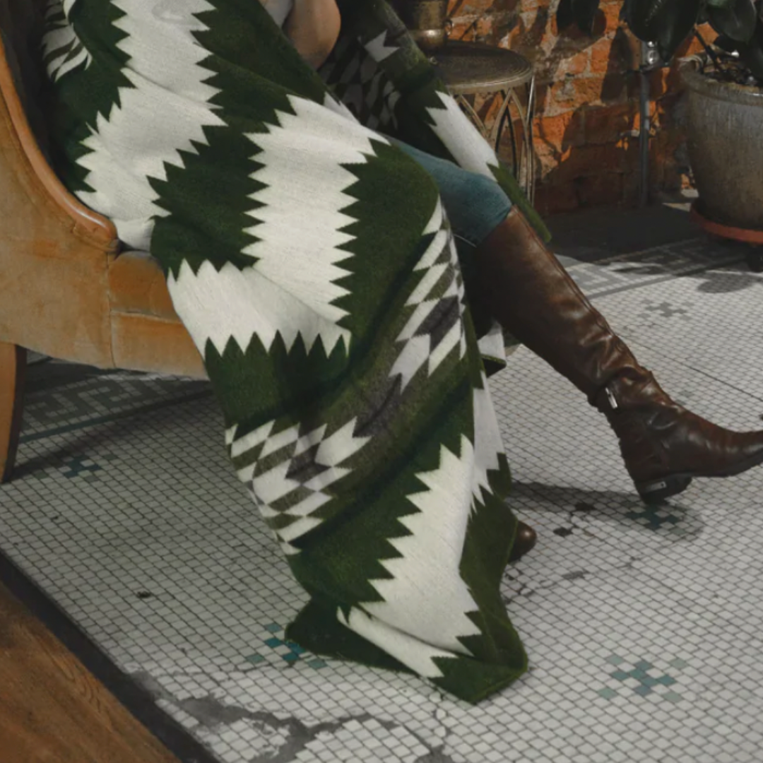 Tscahila Blanket- Forest Green